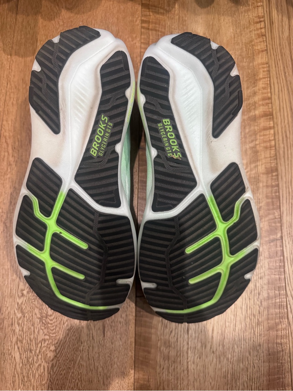 Brooks glycerin 23 - worn once - Picture 14 of 15